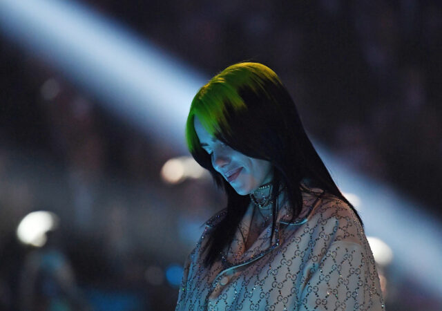 US singer-songwriter Billie Eilish performs during the 62nd Annual Grammy Awards on January 26, 2020, in Los Angeles. (Photo by Robyn Beck / AFP) (Photo by ROBYN BECK/AFP via Getty Images)
